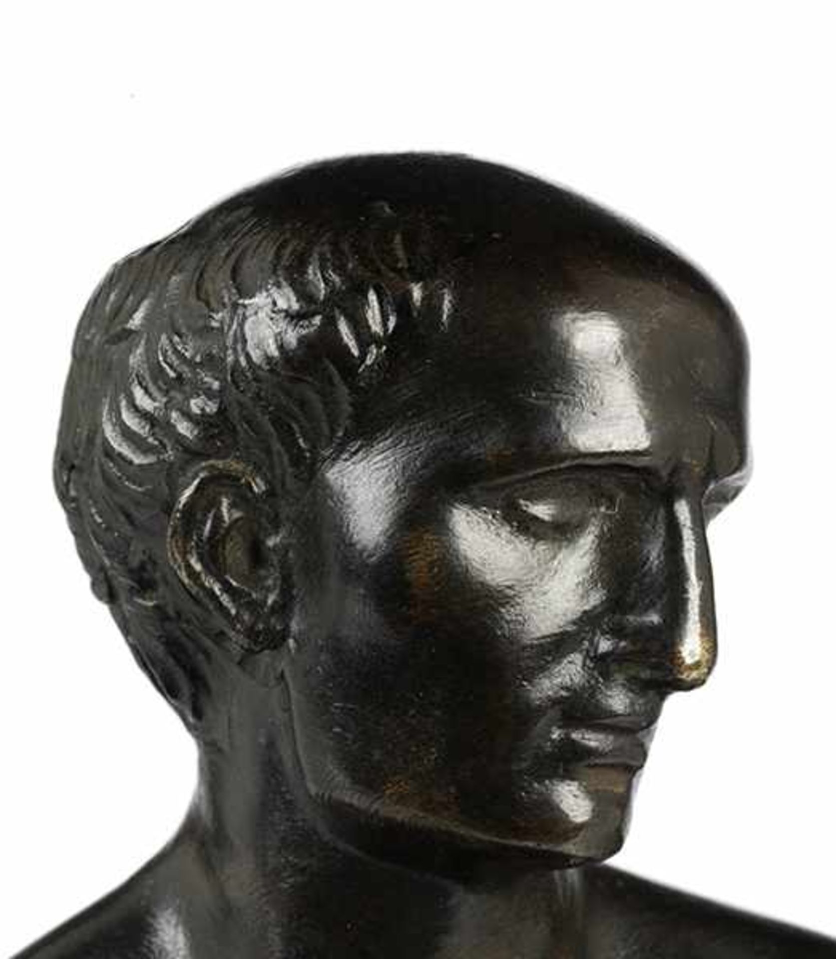 Tischbronze Julius Caesar Höhe: 27 cm. Gesamthöhe: 30 cm. Italien Ende 18./ Anfang 19. - Bild 4 aus 5