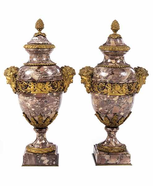 A pair of impressive lidded vases - Image 2 of 6