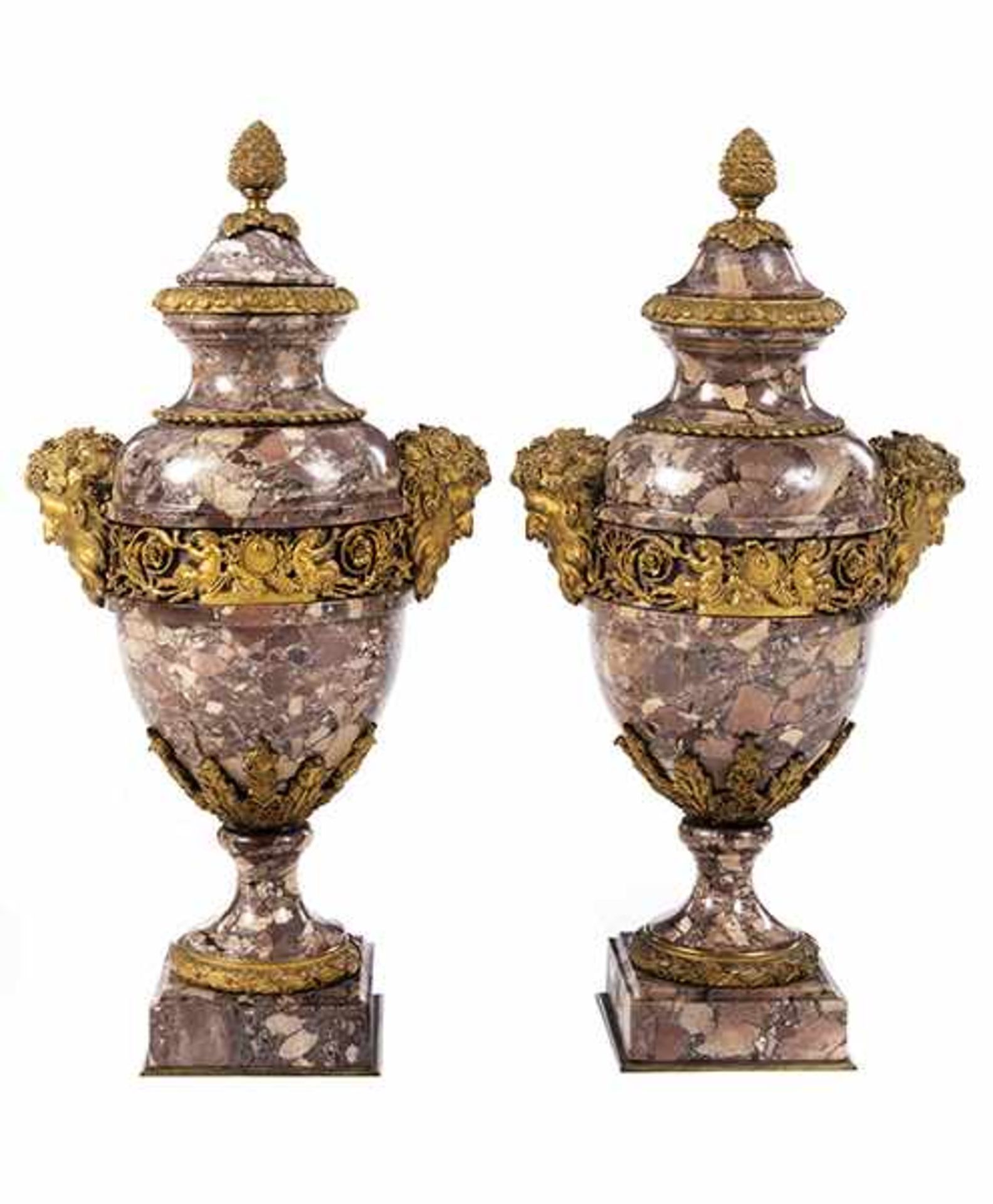 A pair of impressive lidded vases - Bild 2 aus 6