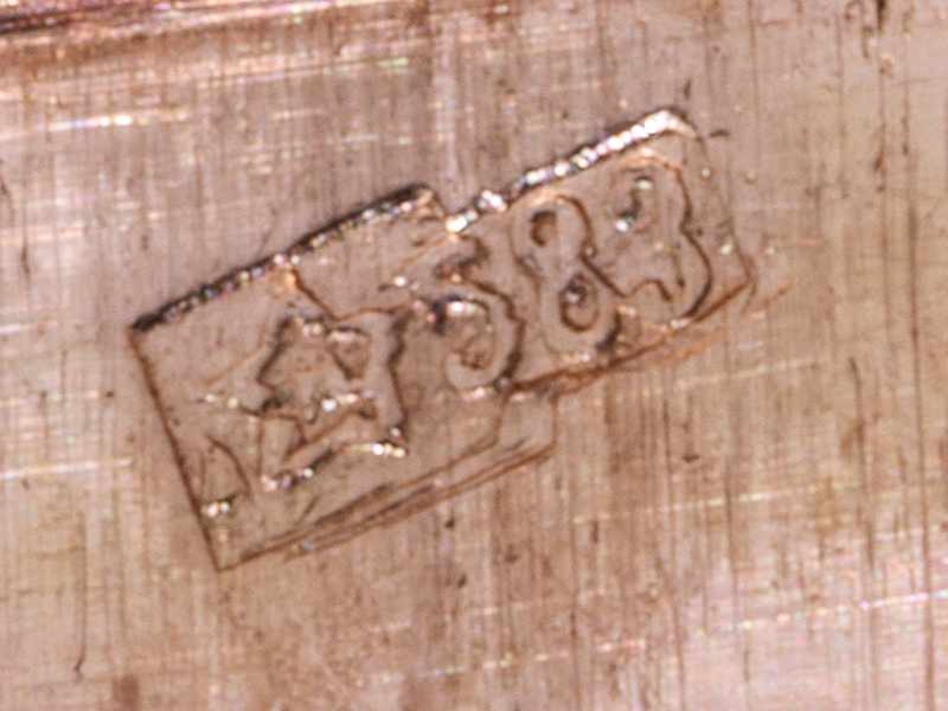 Golddose mit Genius 1,3 x 9,3 x 6,6 cm. Gewicht: 98 g. Steckkante punziert mit 583er Feingehalt - Bild 5 aus 6