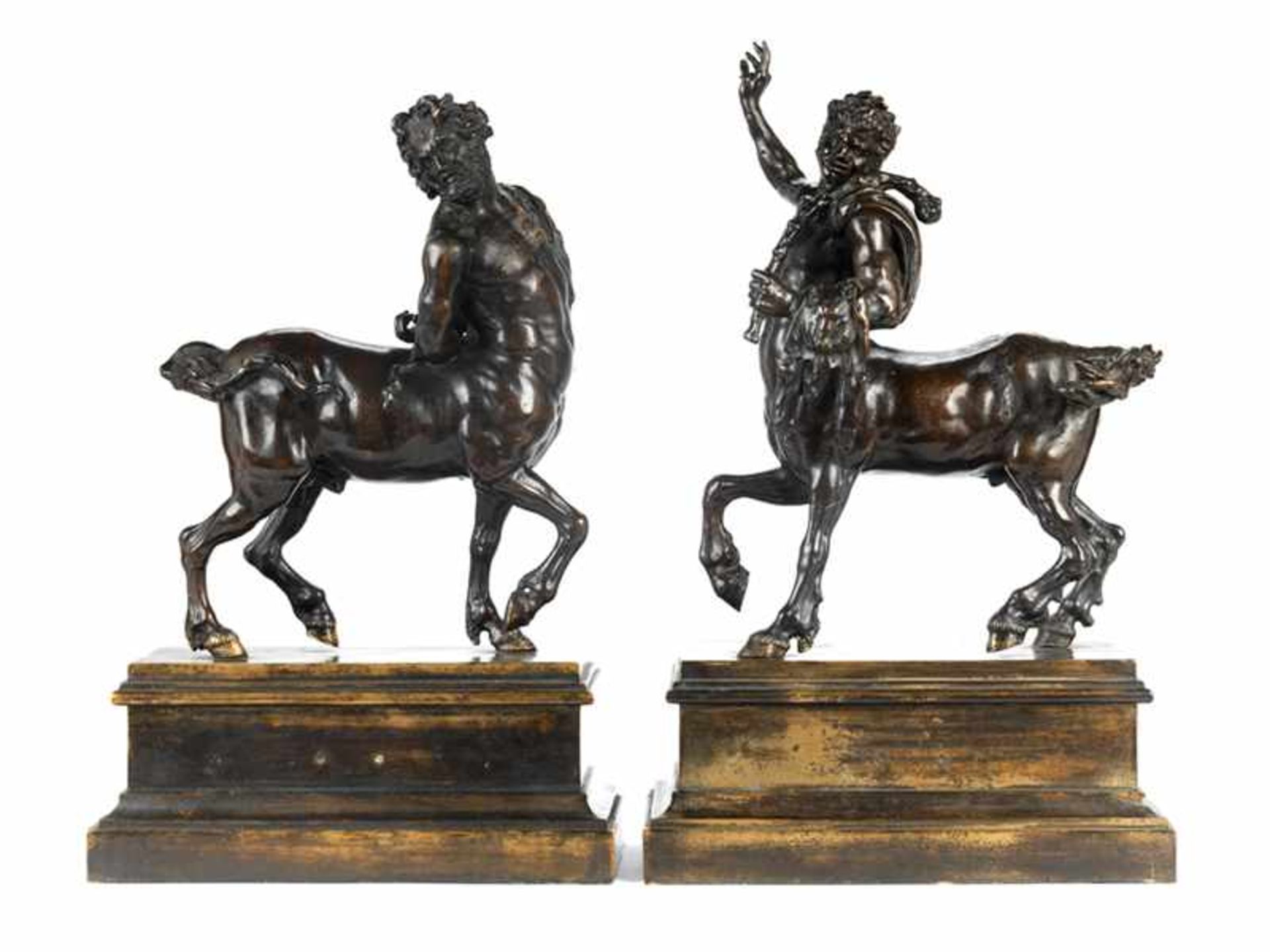 Paar Kentaurfiguren Höhe der Skulpturen maximal: 32,5 cm. Höhe inkl. Sockel maximal: 43 cm. Italien, - Bild 2 aus 5