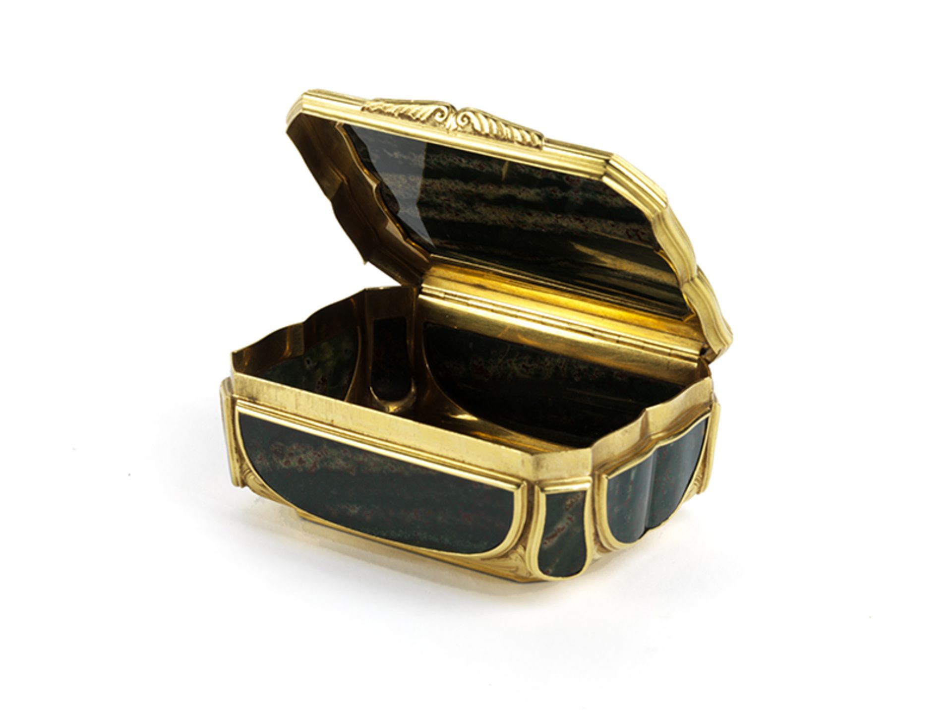 Jaspis-Golddose 2,6 x 6,7 x 5 cm. Gewicht: 96 g. Steckkante mit französischem Einfuhrstempel für - Bild 2 aus 4