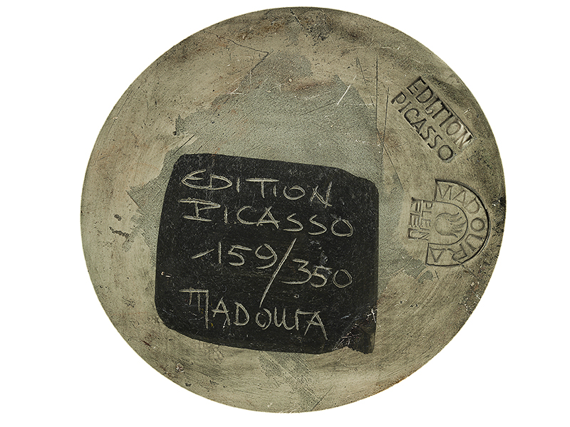 modPablo Picasso, 1881 Málaga "" 1973 Mougins KERAMIKKRUG Keramik, glasiert und bemalt. Höhe: 3 - Image 4 of 5