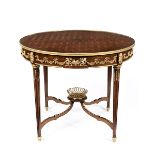 Großer Tisch im Louis XVI-Stil Höhe: 76 cm. Durchmesser: 93 cm. Die Umrandung der Deckplatte durch
