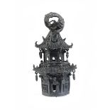 Bronze gegossener chinesischer Pagodenturm Höhe: 21,5 cm. Zweigeschossig, sechskantig, der