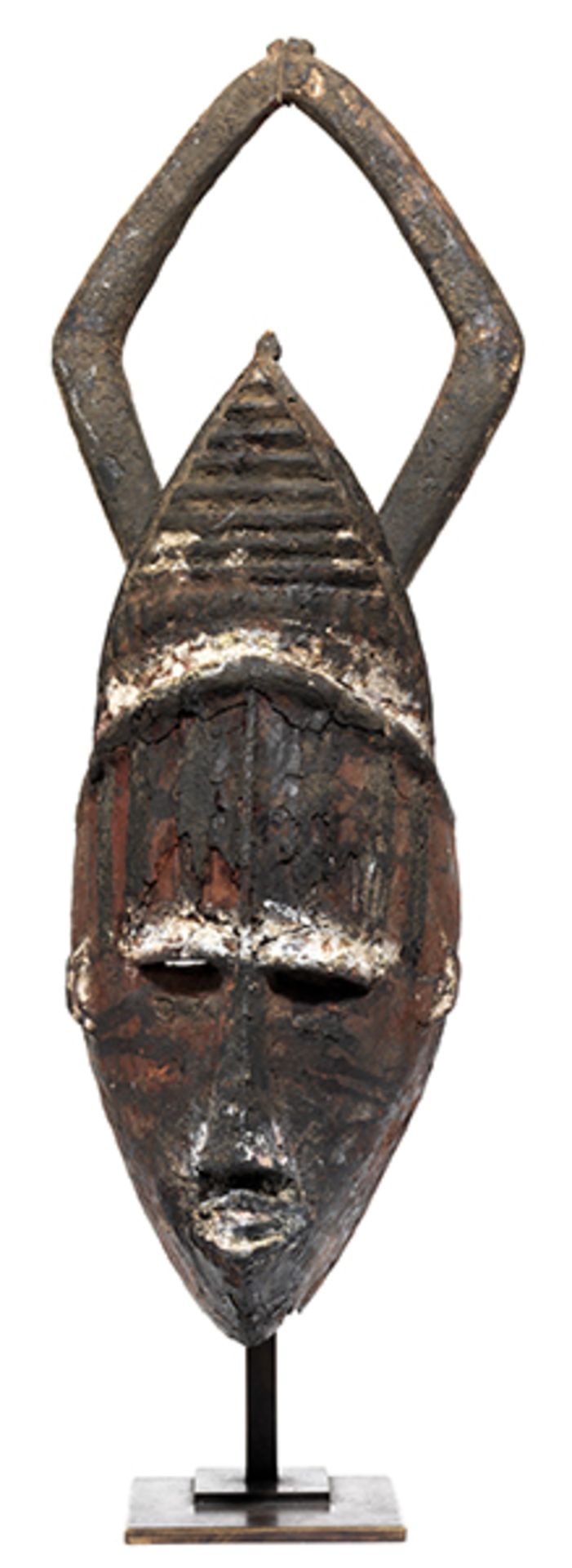 Omotokpokpo-Maske der Urhobo Höhe der Maske: 50 cm. Höhe mit Halterung: 56 cm. Aus Holz auf - Bild 2 aus 6