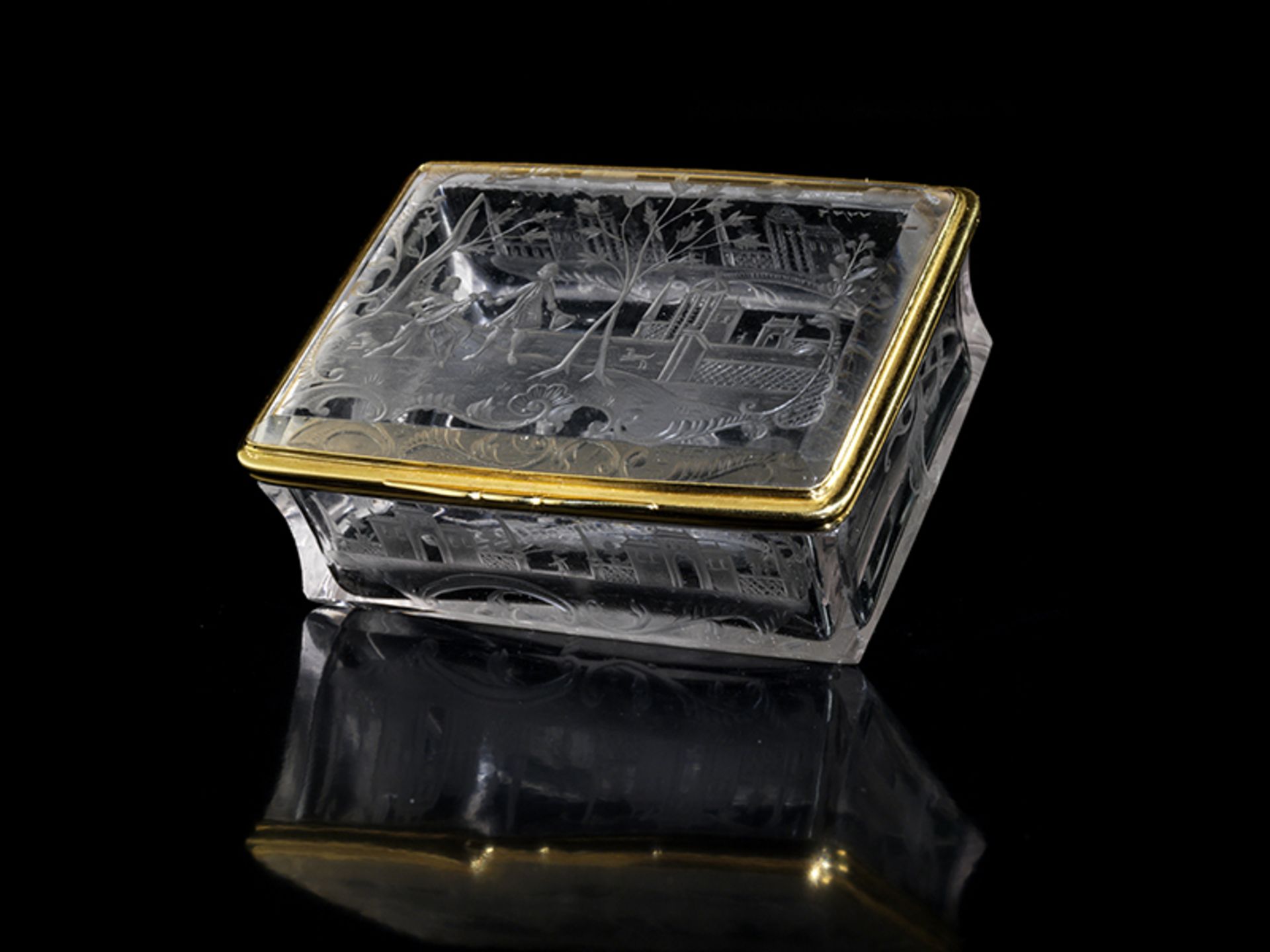 Barocke Bergkristalldose 3,3 x 8,3 x 6,2 cm. Gewicht: 160 g. Deutschland, um 1735/40.