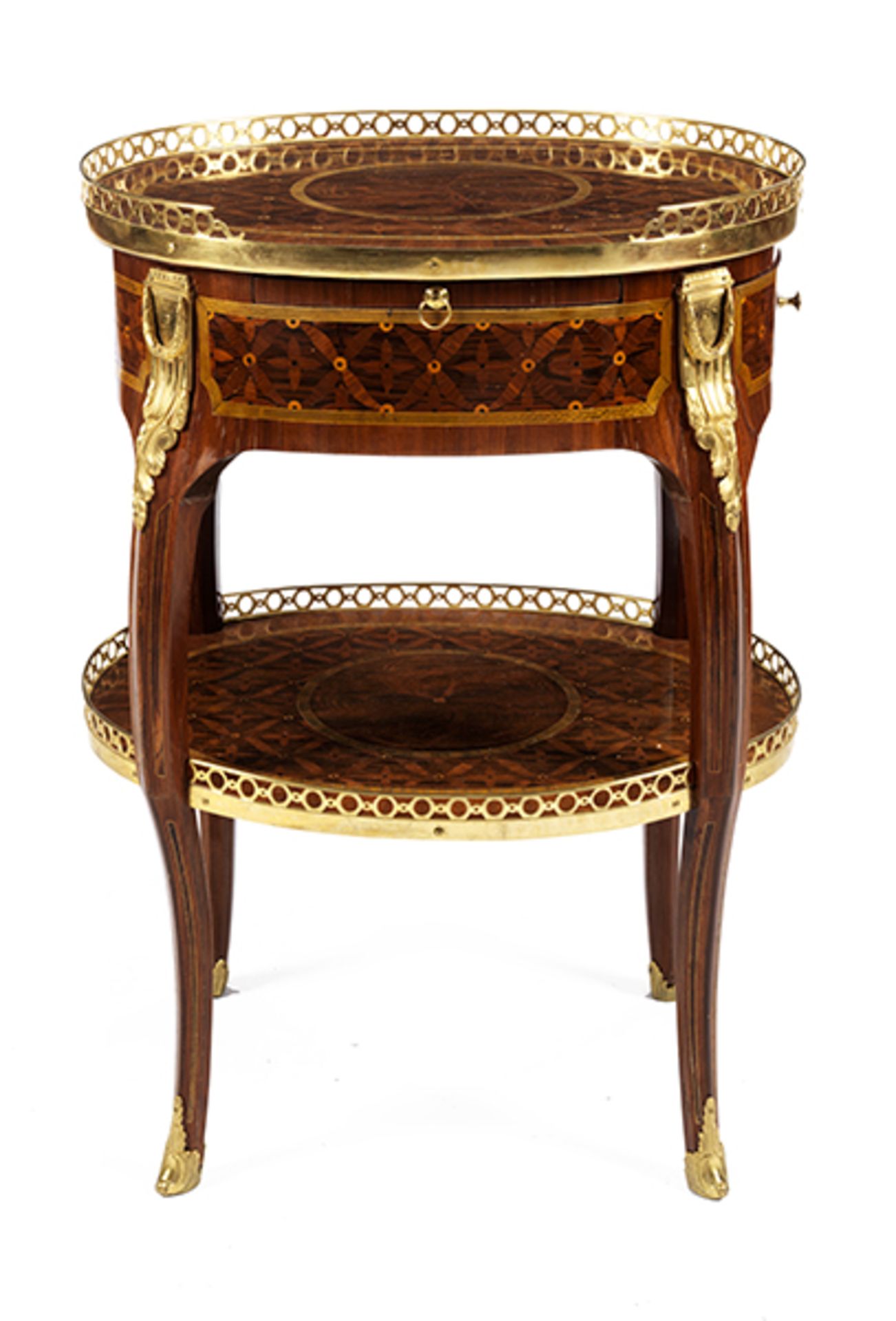 Louis XV-Beistelltisch Höhe: 76 cm. Maximale Breite: 52,5 cm. Tiefe: 42 cm. Gestempelt: R.