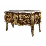 Commode à la Régence 96 x 176 x 70,5 cm. Frankreich, 19. Jahrhundert. Eleganter Eichenholzkorpus mit