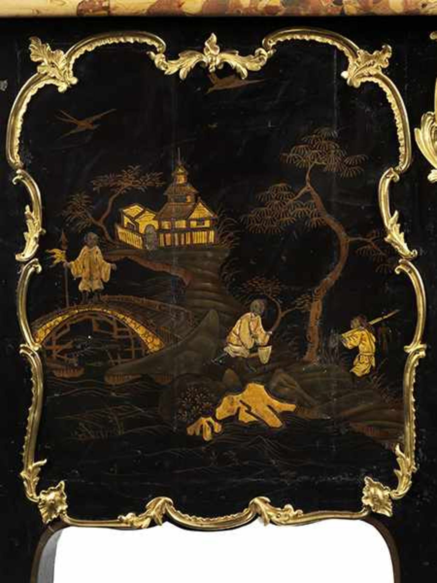 Hochwertige Louis XV-Vernis Européen Kommode 86 x 131 x 57 cm. Gestempelt: Louis Foureau (Meister - Bild 5 aus 9
