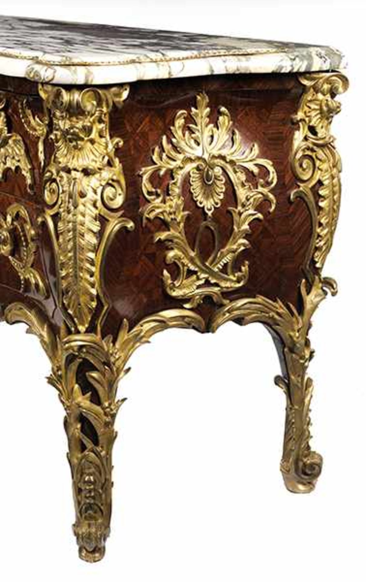 Commode à la Régence 96 x 176 x 70,5 cm. Frankreich, 19. Jahrhundert. Eleganter Eichenholzkorpus mit - Bild 3 aus 9