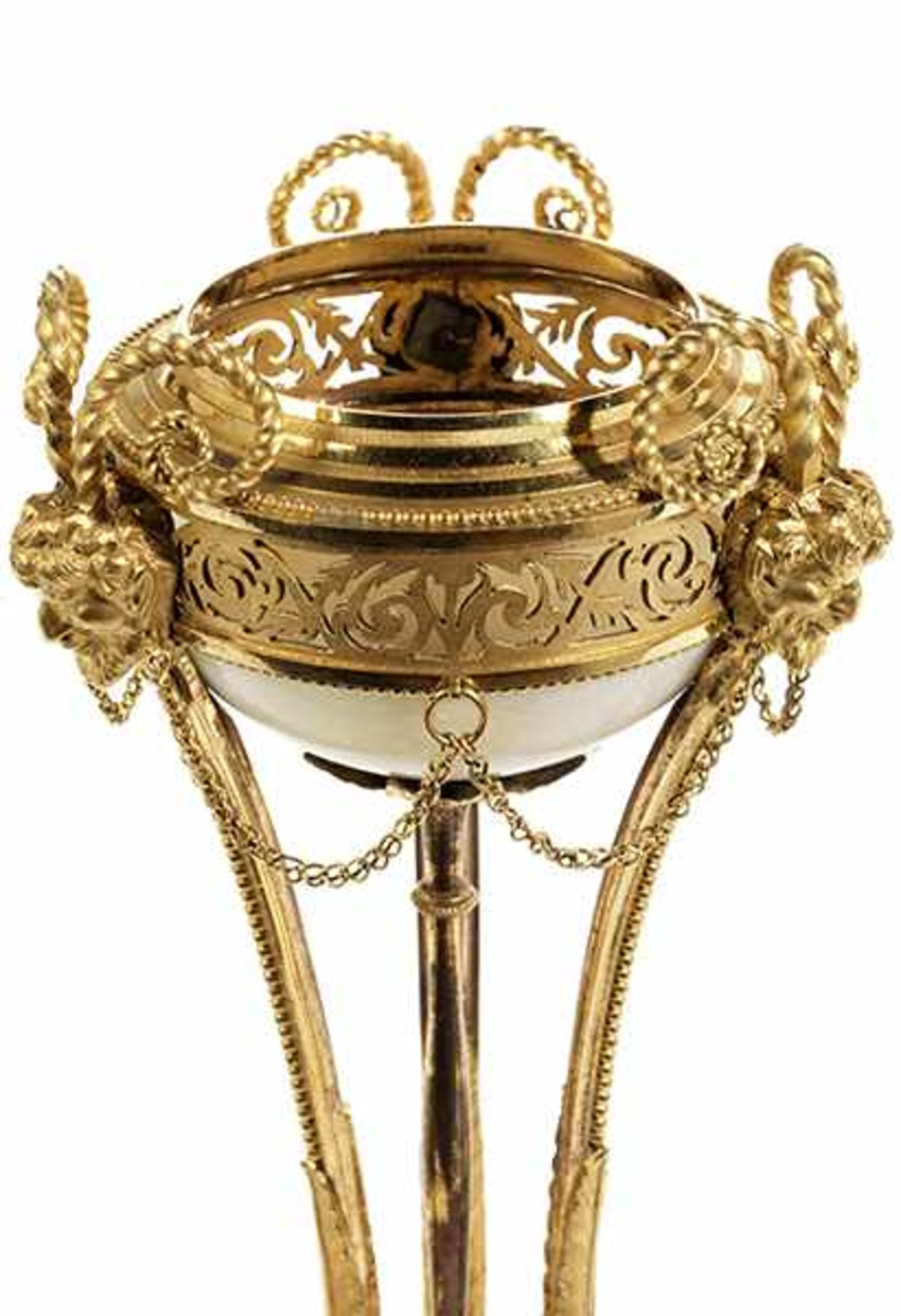 Paar Louis XVI-Cassolettes Höhe: 31 cm bzw. 29,5 cm. Paris, um 1770. Auf gedrückten Kugelfüßen die - Bild 4 aus 5