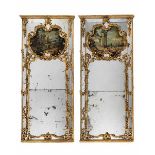 Paar Trumeau-spiegel Höhe: 254 cm. Breite: 105 cm. Venezianischer Palazzo, 18. Jahrhundert.