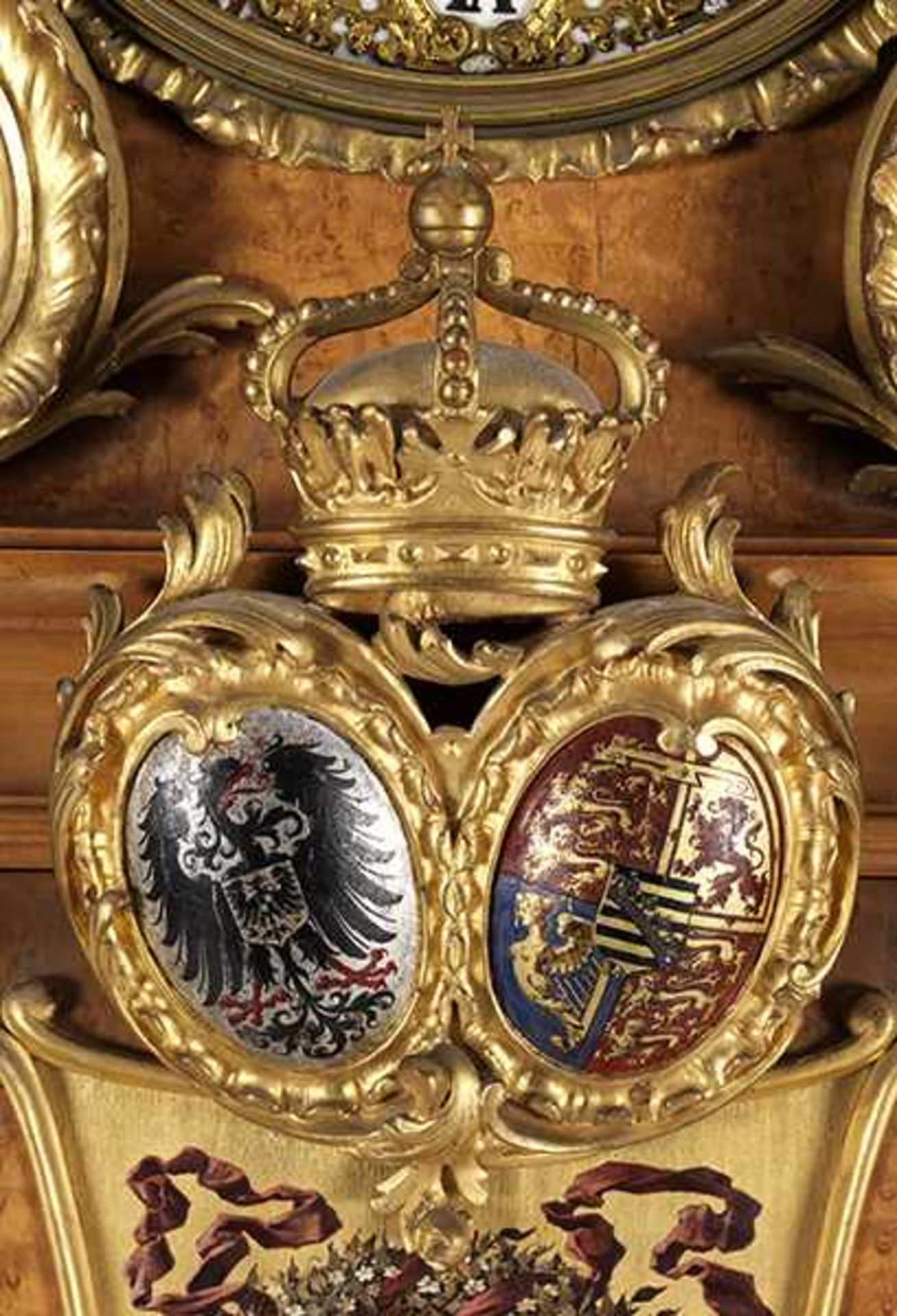 Bedeutende Standuhr zur Silberhochzeit des preußischen Kronprinzenpaares - Bild 4 aus 10