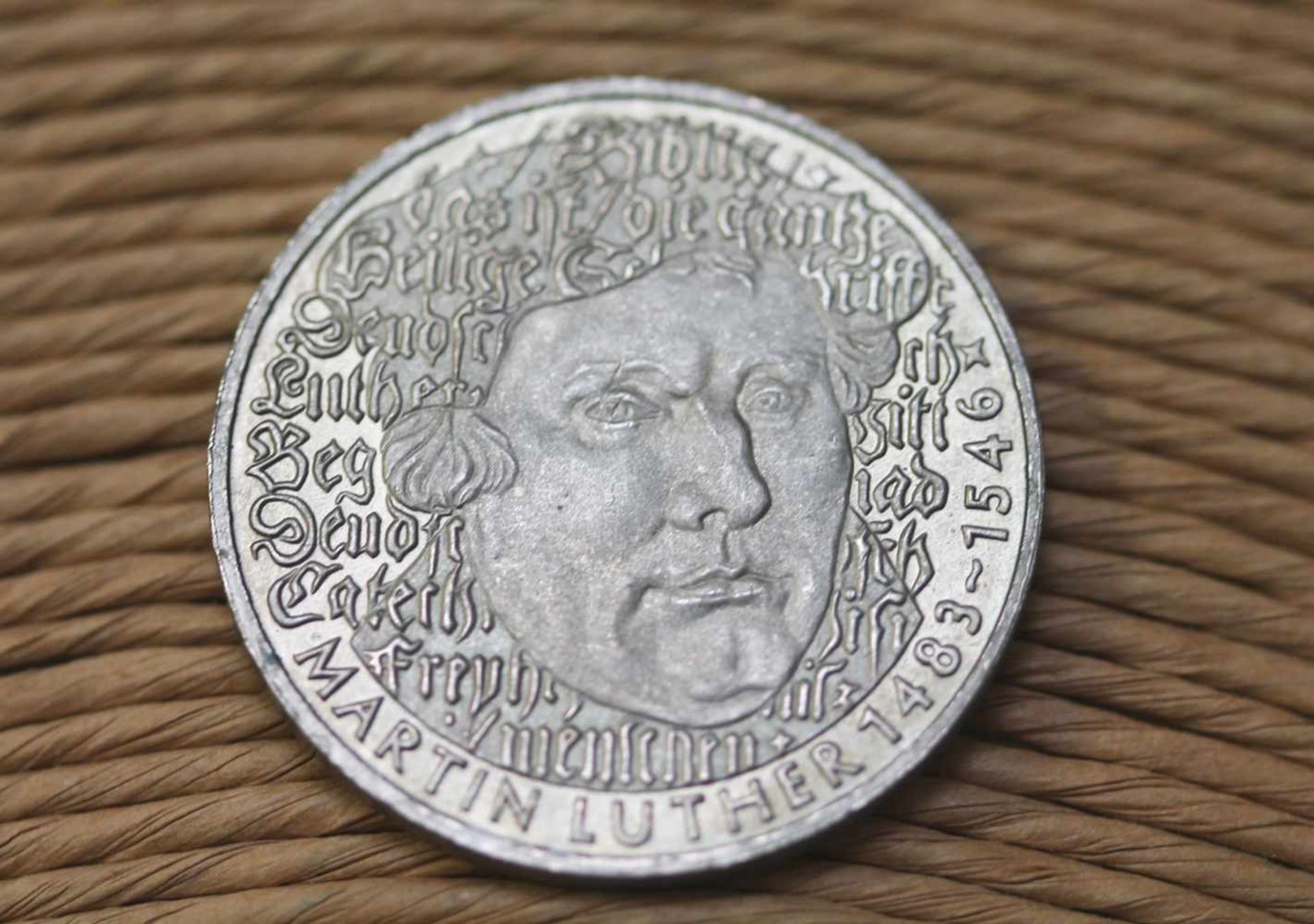 5 DM Münze 1983 Martin Luther, BRD - Bild 2 aus 2