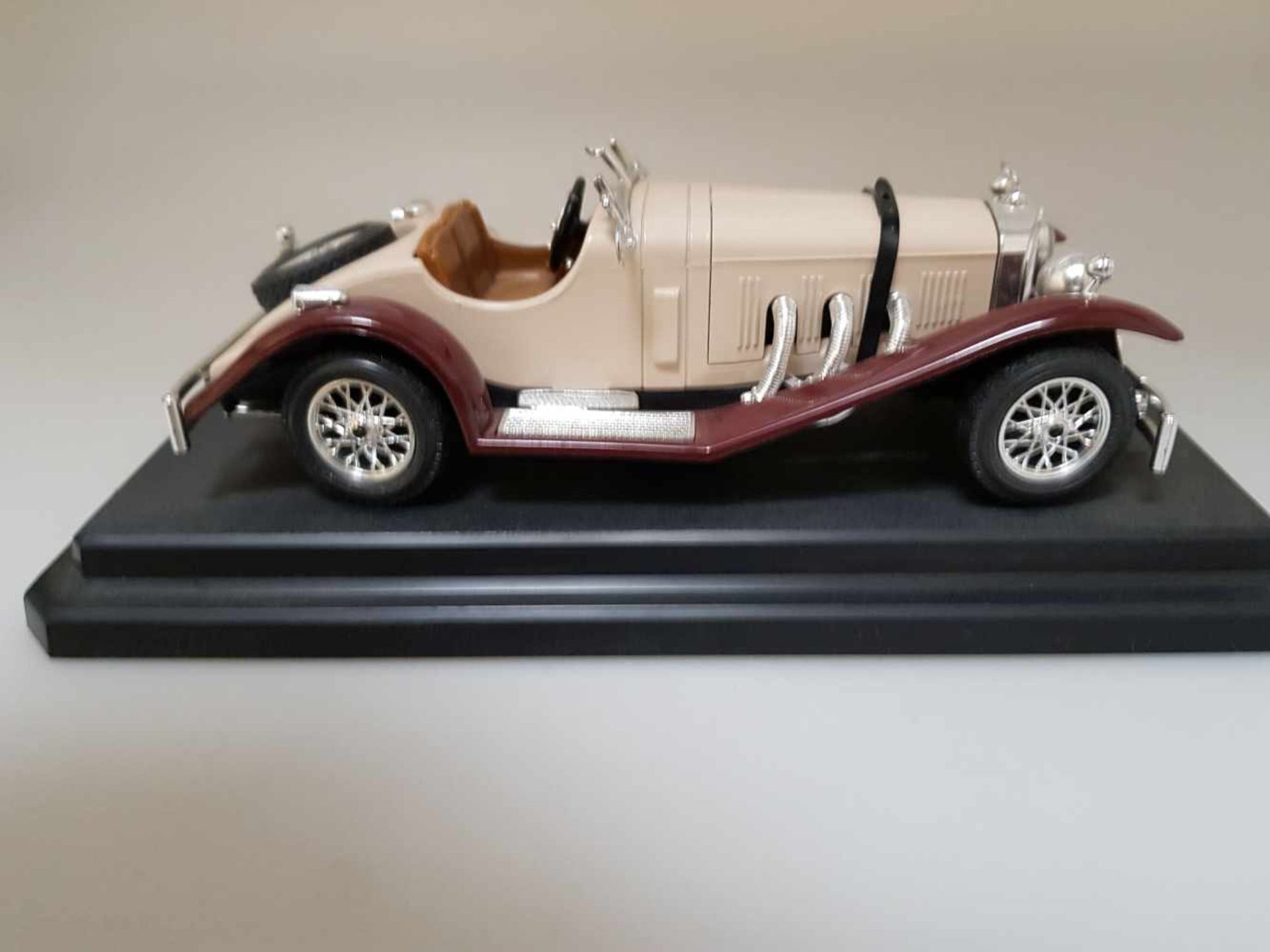 1:24 Mercedes Benz SSK red 1928 Burago - Bild 6 aus 8