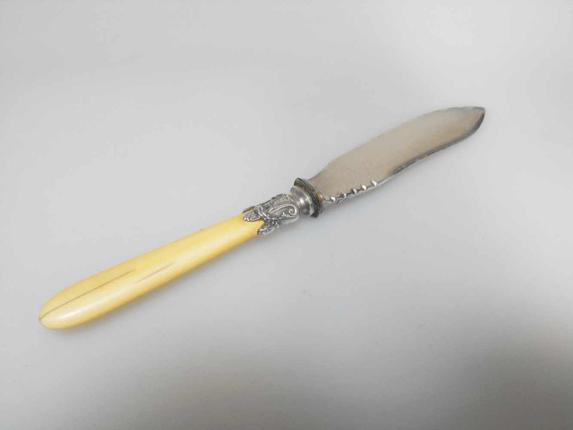 Fischbesteck Messer Bein, Biedermeier um 1830 - Bild 2 aus 2