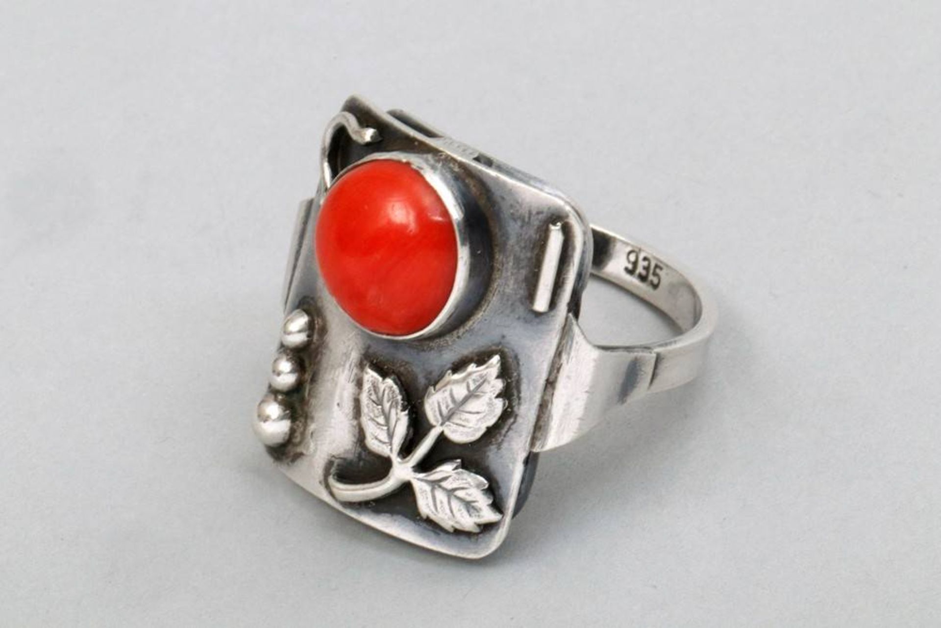 Art Deco ring