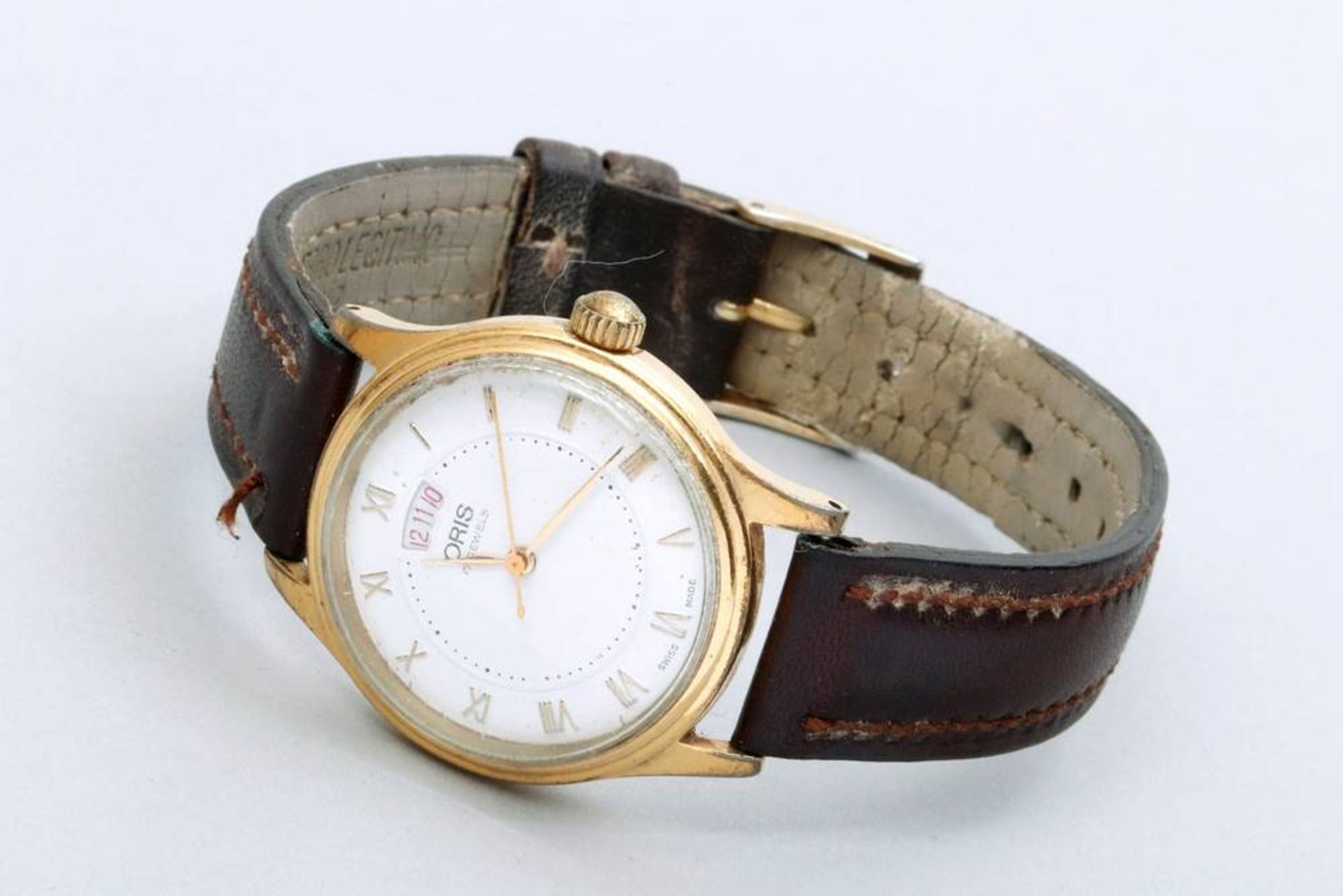 Gents wrist watch