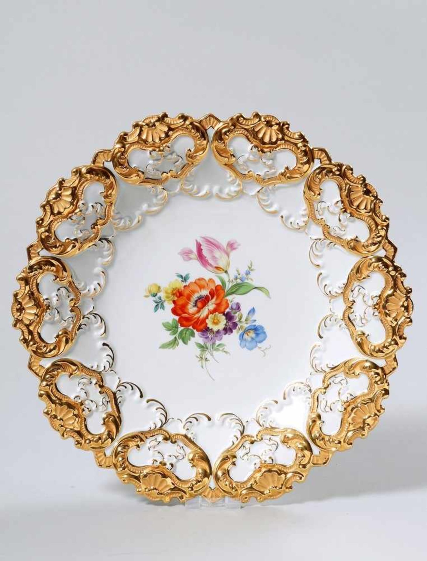 Prunkteller, Meissen, Dekor Deutsche Blume, um 1900, 2. Wahl