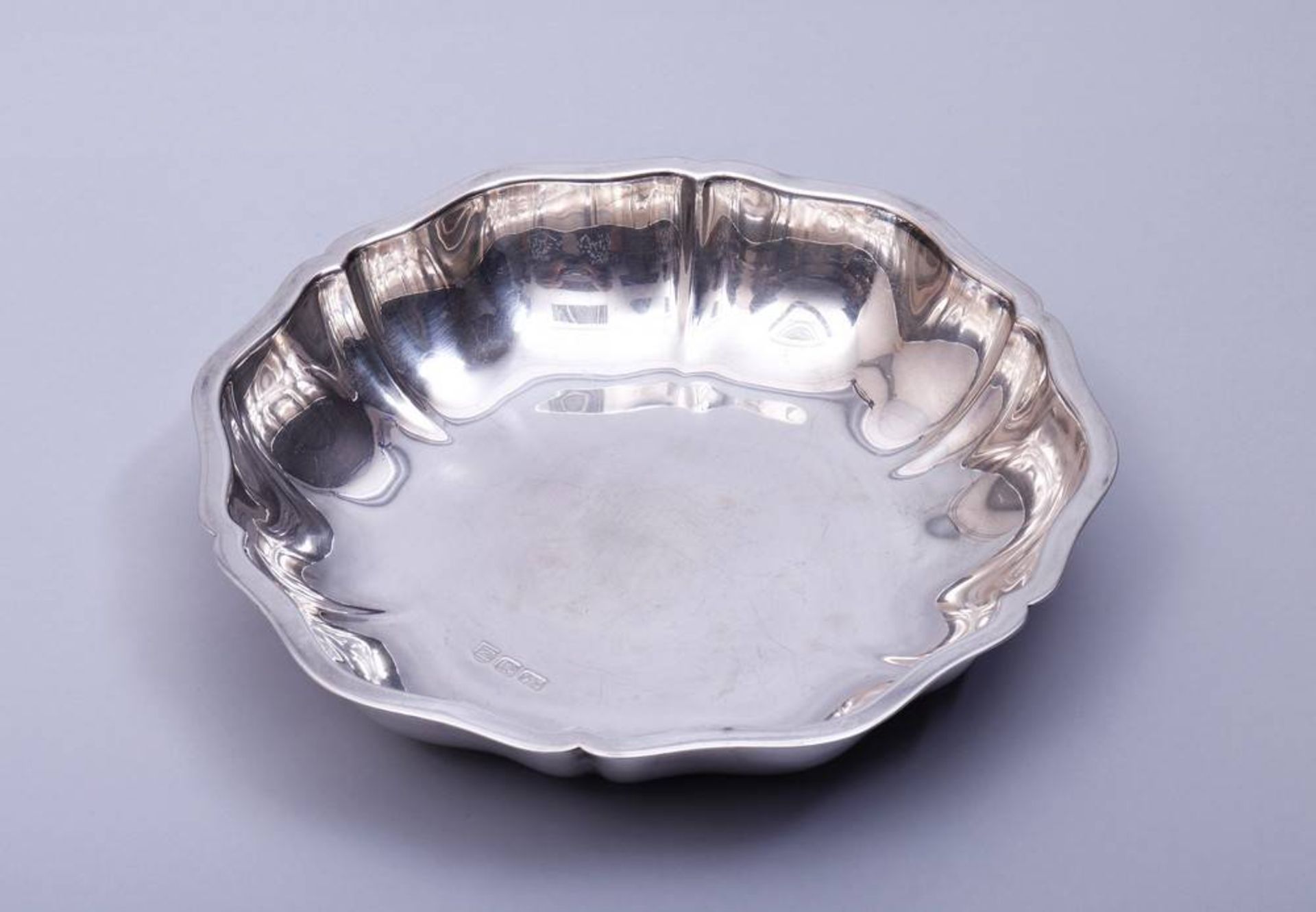 Dish silver, 925, M.H. Wilkens, 20th C., ca. 680g, D: 24,5cm, signs of age Schale 925er Silber, M.H.