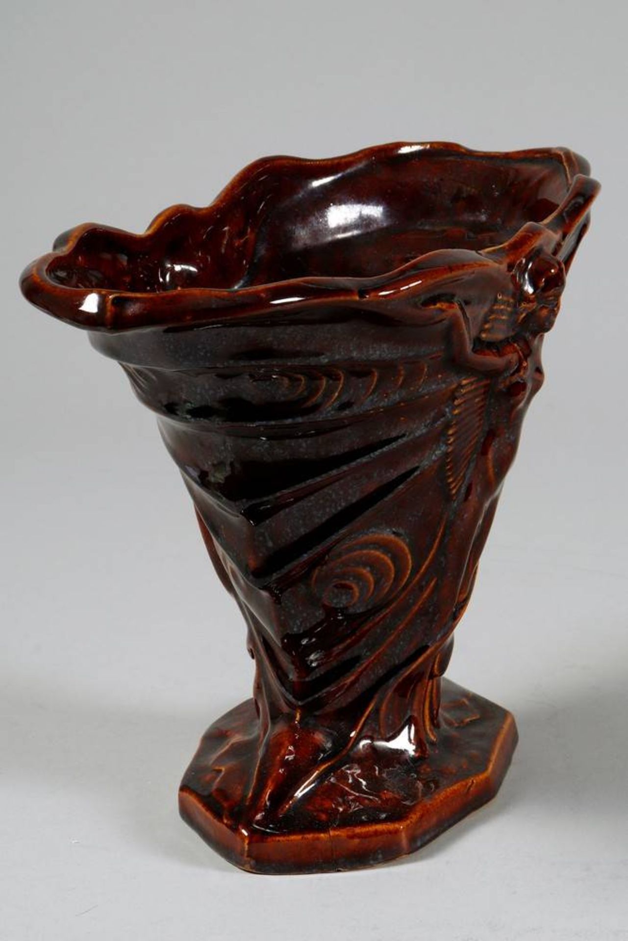 Art-Nouveau-vase France, ca. 1900, figural relief, HxW: 19x28,5cm, hairline crack to - Bild 2 aus 5