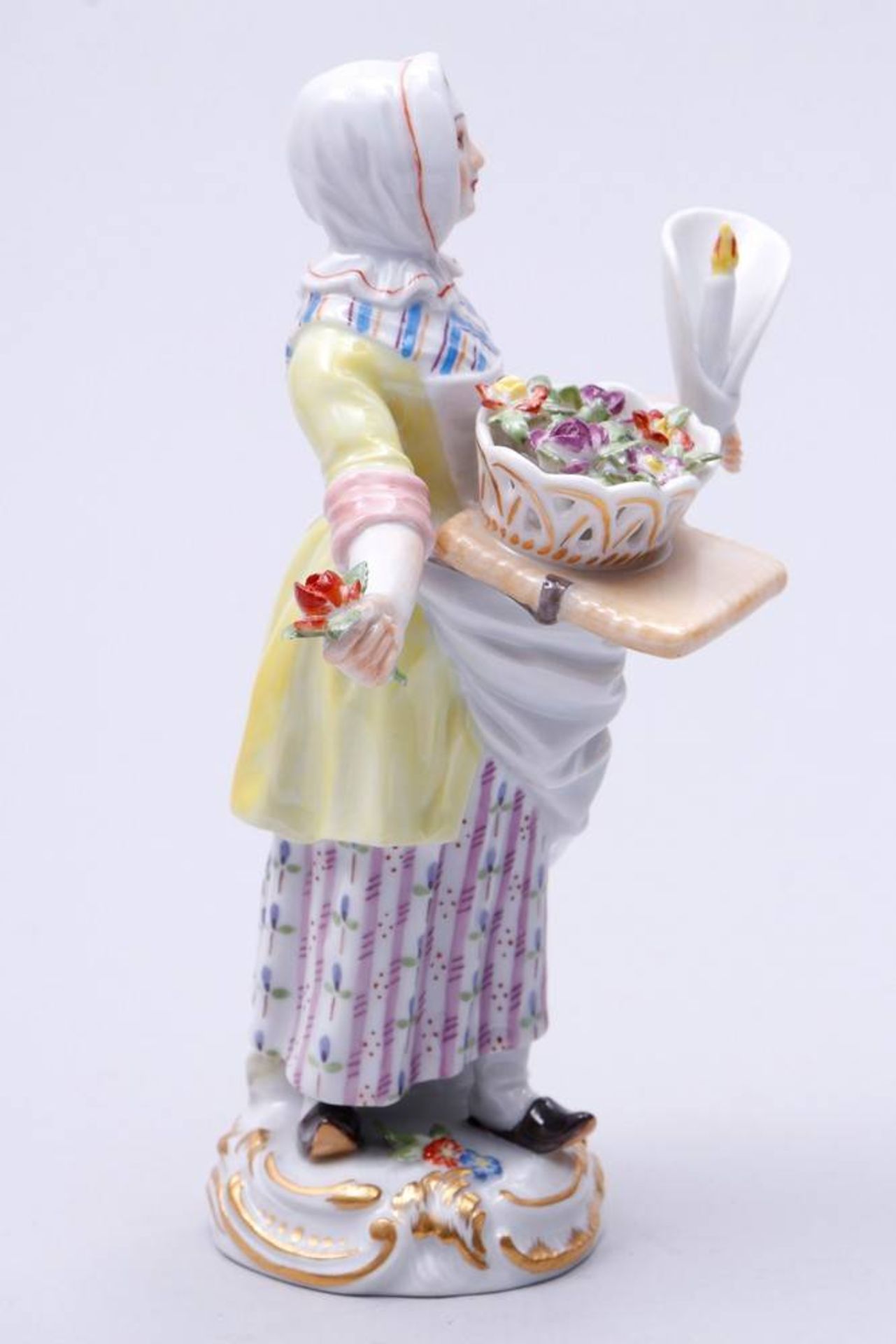 Flower Seller Meissen, 2nd half 20th C., design Johann Joachim Kaendler, from the series "Cris de - Bild 4 aus 5