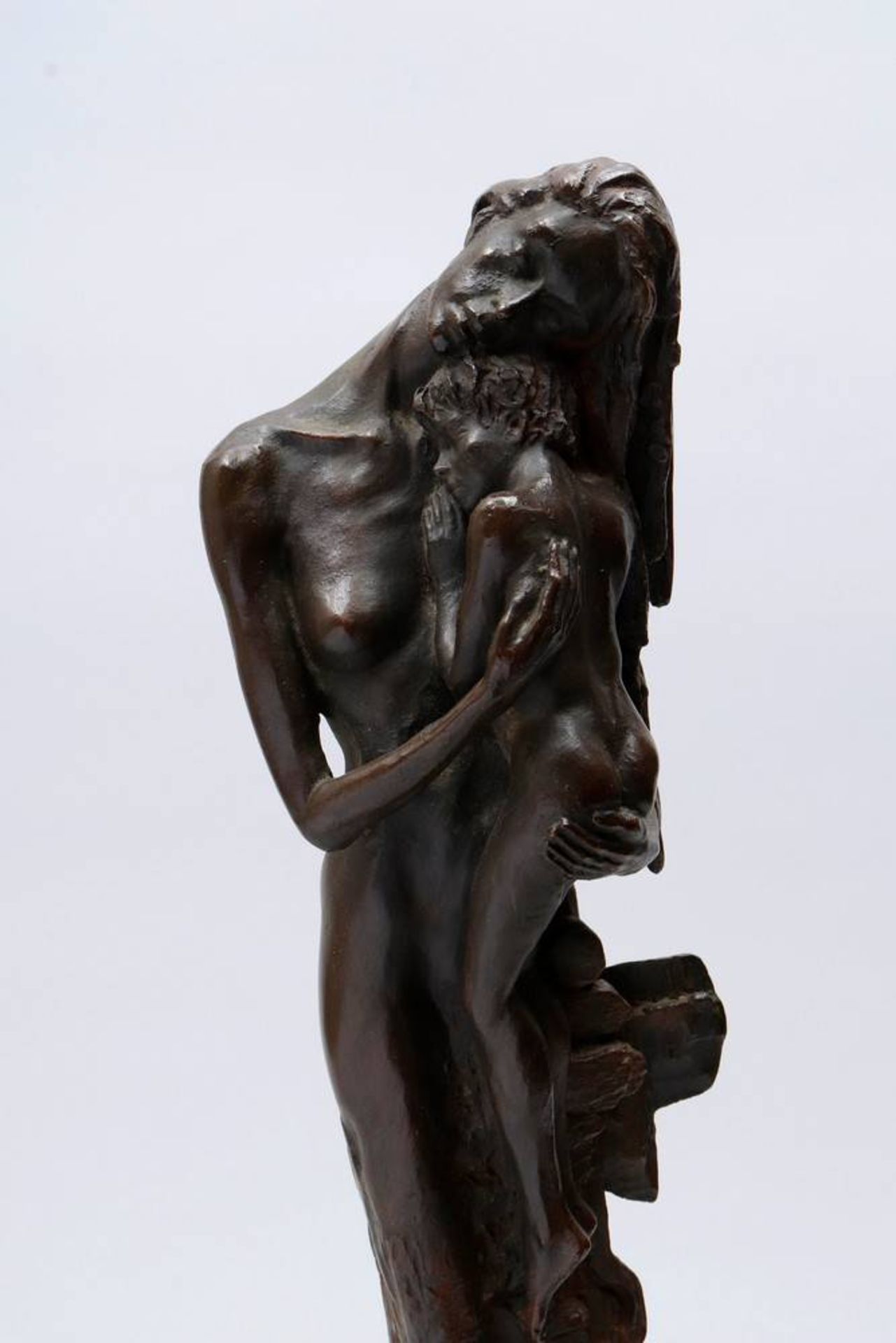 Josep Bofill (b. 1942, Barcelona) mother and child, marked to base, bronzed cast, H: 49cmJosep - Bild 4 aus 9
