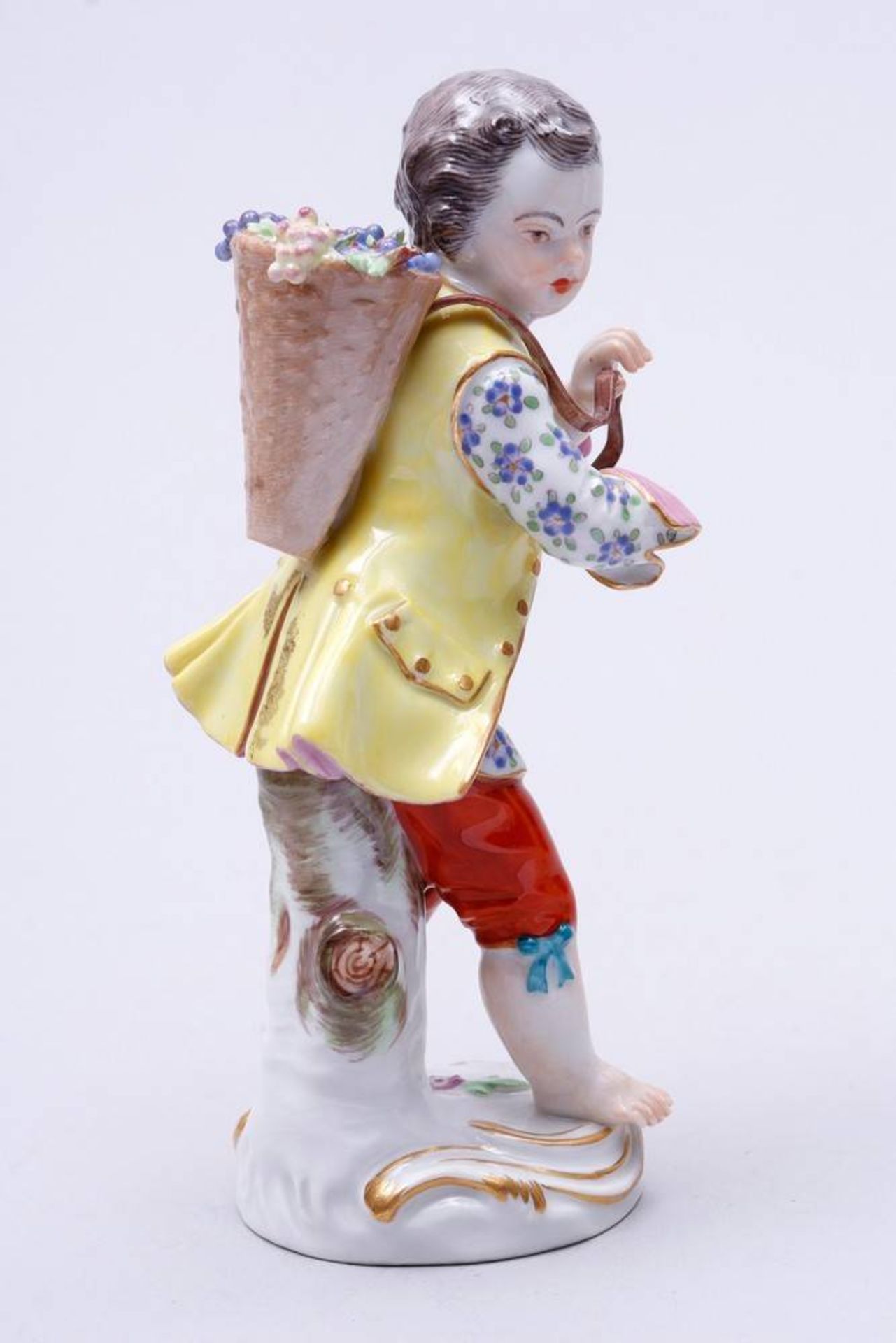 Pair of young Gardeners Meissen, 2nd half 20th C., design Johann Joachim Kaendler, standing boy - Bild 3 aus 7