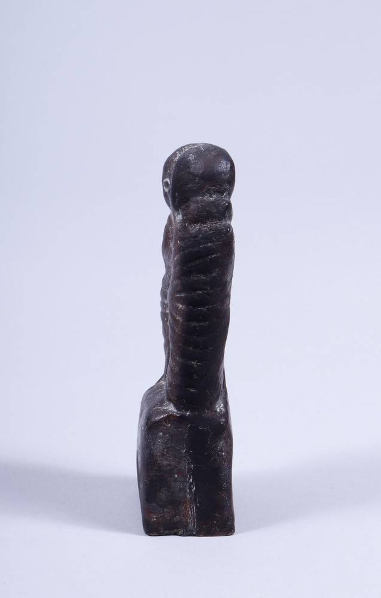 Anonymus bronze, patinated, "Lovers", unsign., H: 11cmProvenance: private collection, North - Bild 4 aus 6