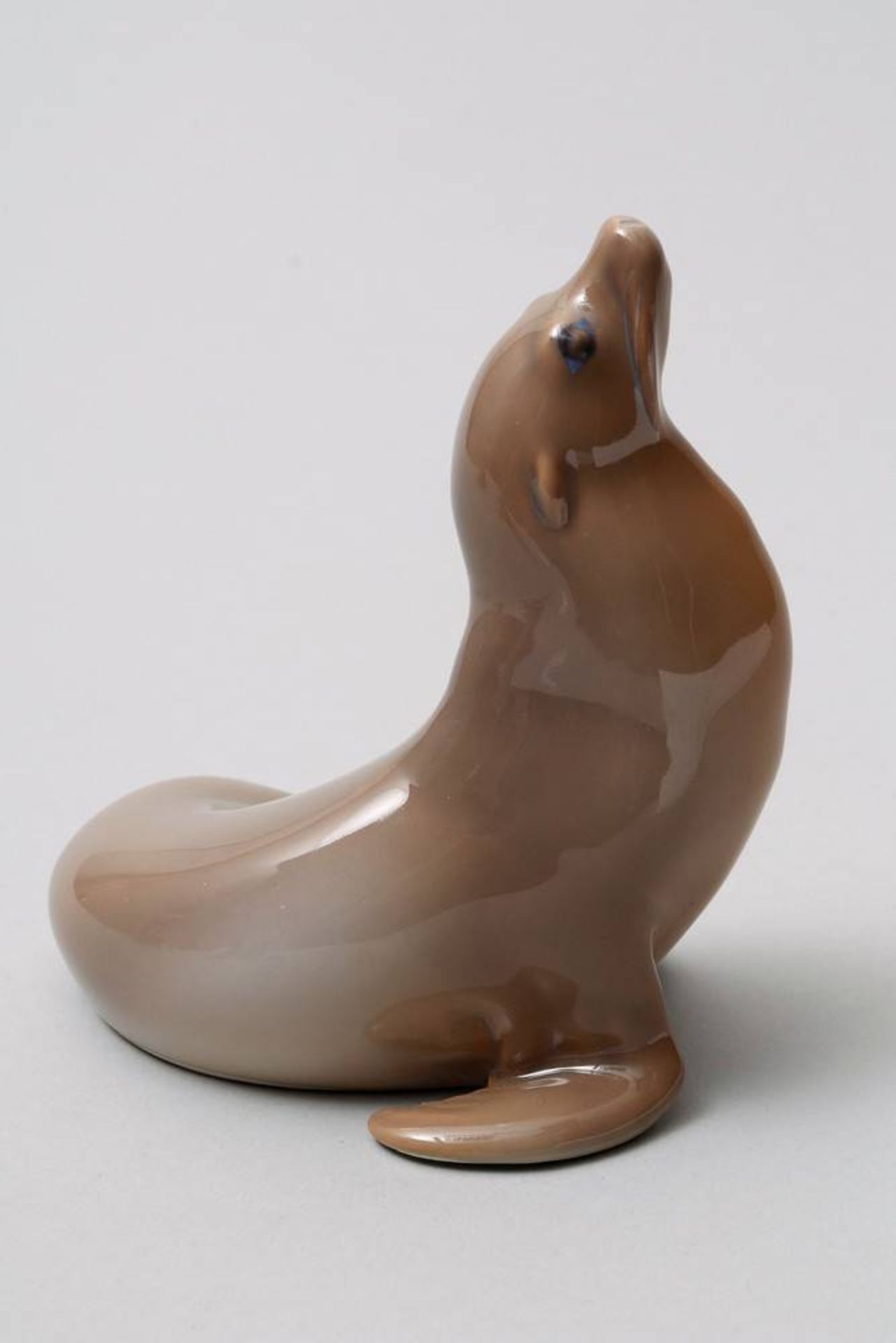 Sealion Royal Copenhagen, Denmark, 20th C., porcelain, painted in colours, makers mark and model No. - Bild 2 aus 2