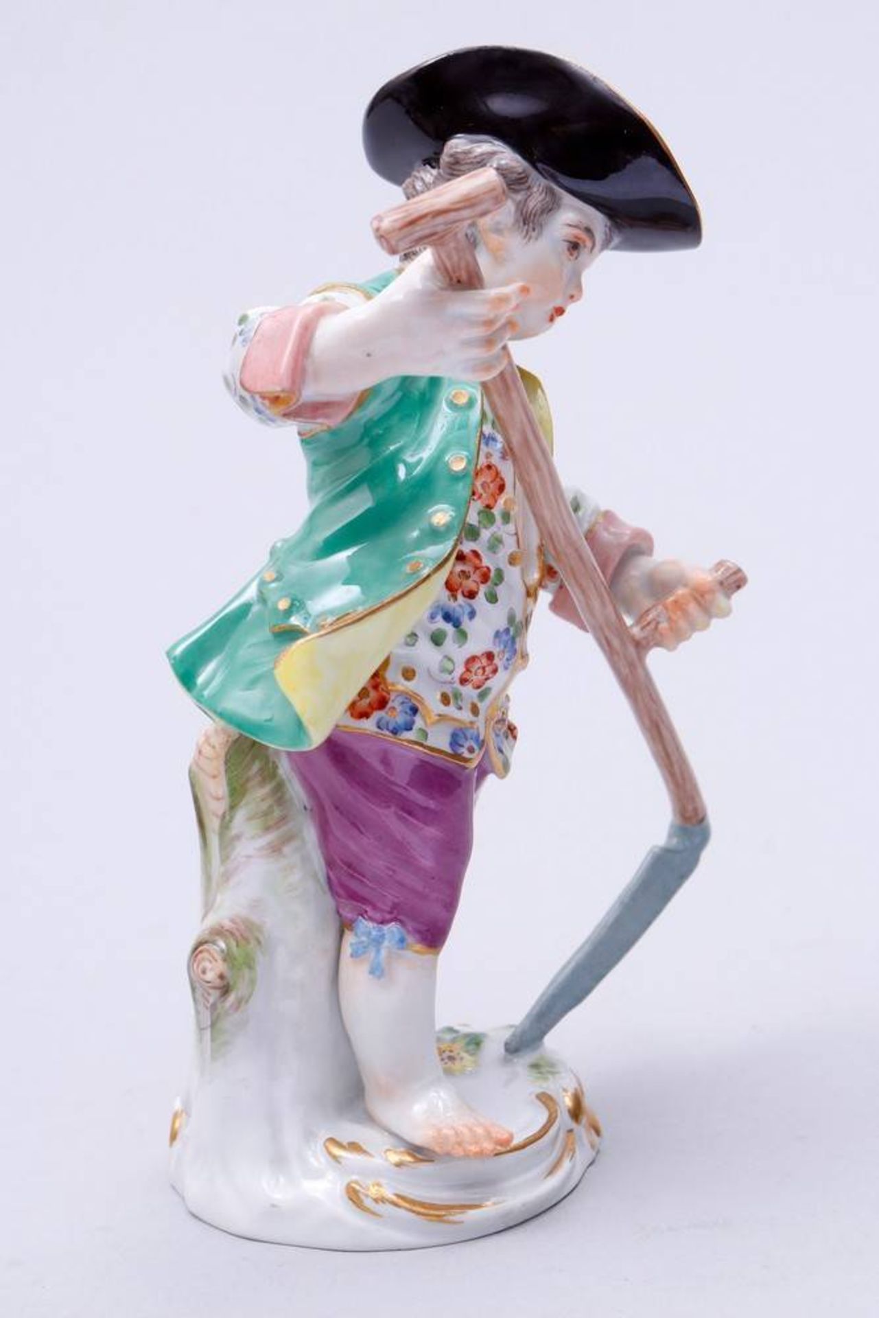 Young Gardener Meissen, 2nd half 20th C., standing boy with scythe, porcelain, painted in colours, - Bild 4 aus 6