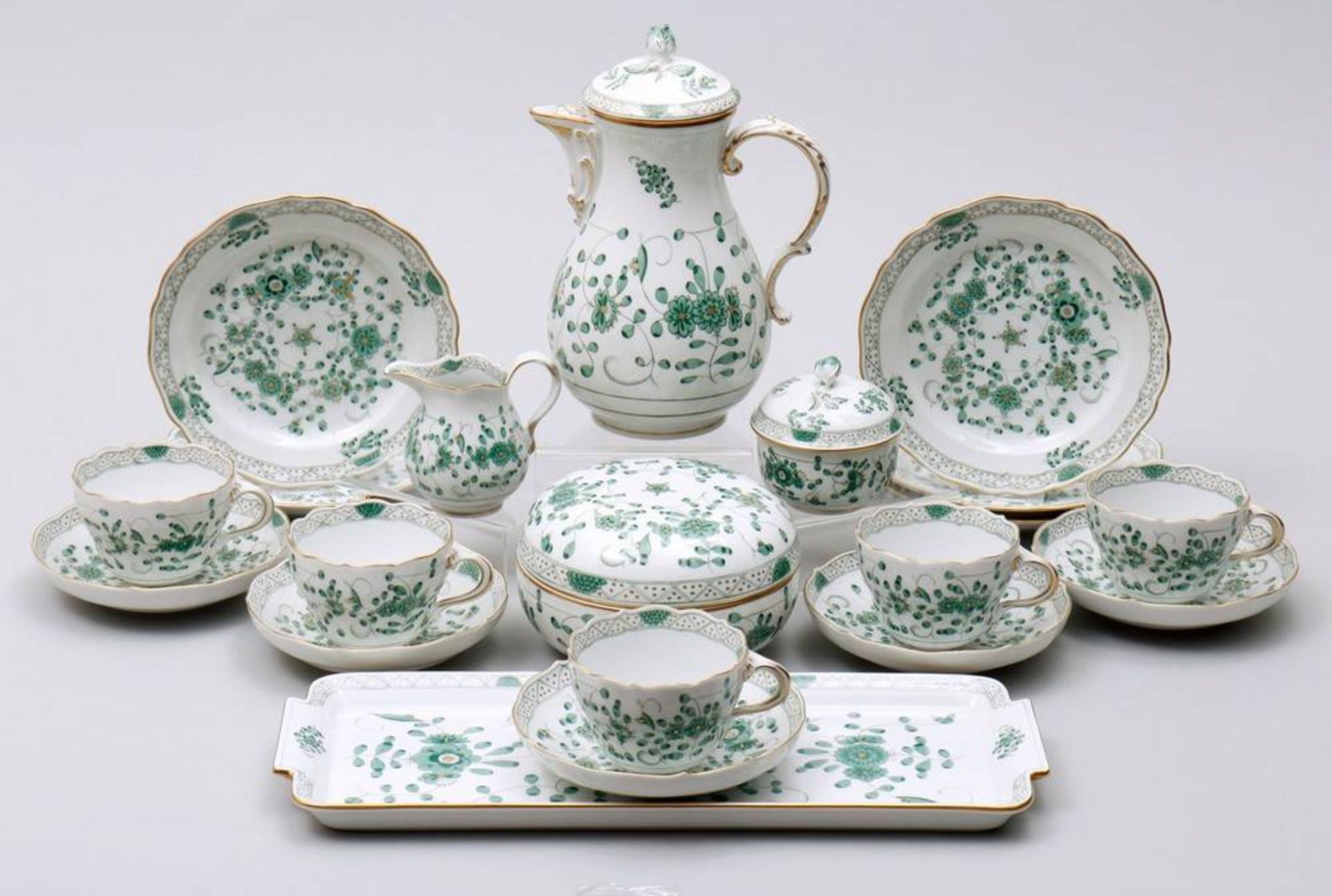 Coffee service for 5 persons Meissen, form "Neuer Ausschnitt", decor "Indisch Grün", 20th C., 20