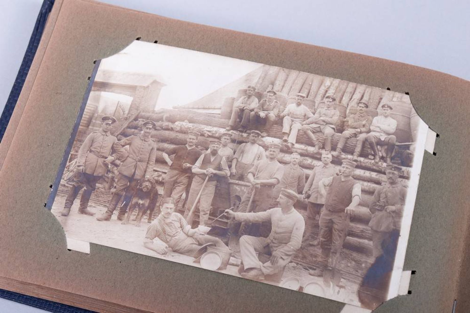 Fotoalbum 1. Weltkrieg mit ca. 138 militärischen Postkarten, Postkarten teilweise gelaufen, - Bild 5 aus 8