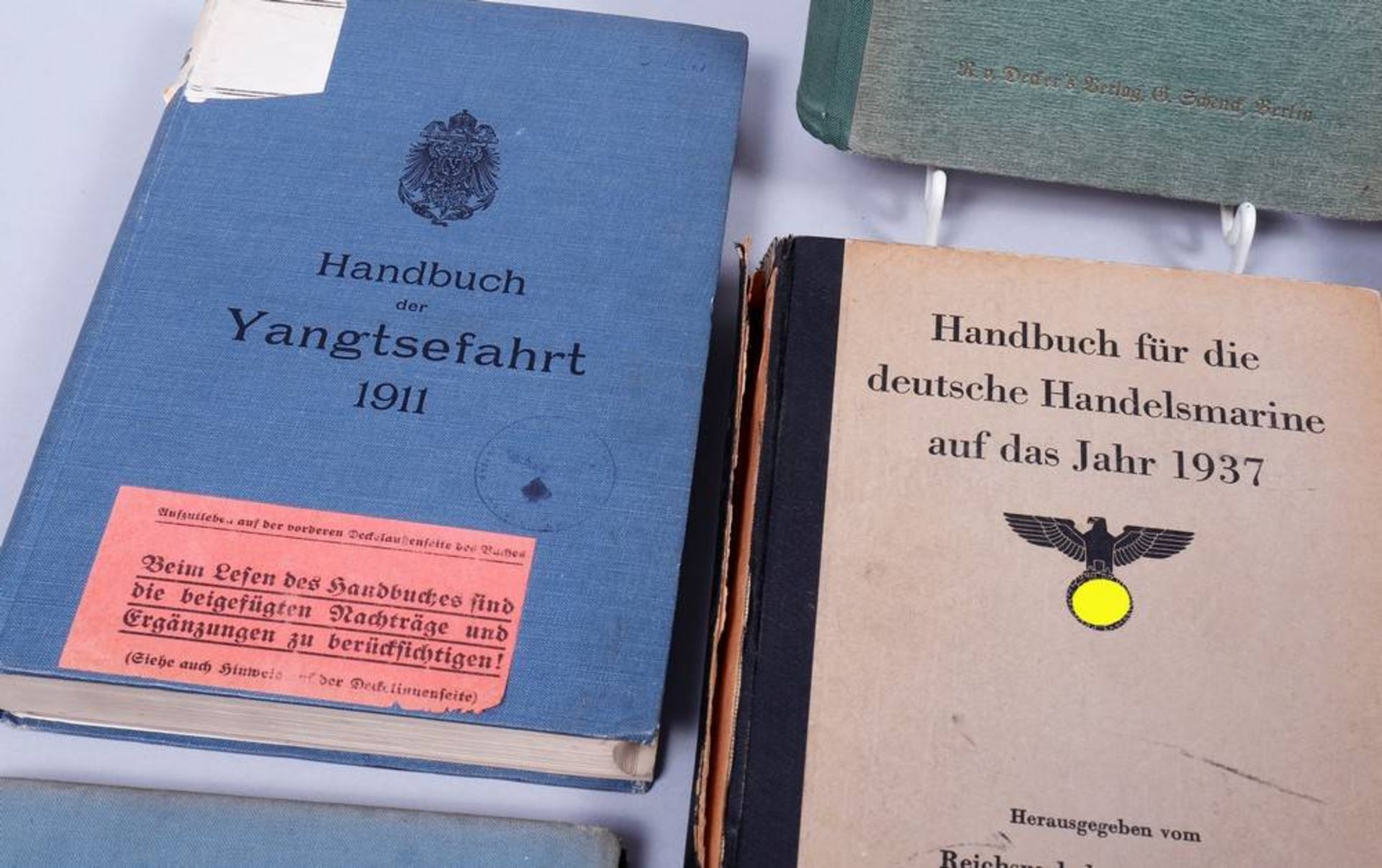 Konvolut Bücher, 3. Reich, 6-tlg.Bücher zwischen 1911 und 1944, 4 Handbücher aus der Schifffahrt, - Bild 2 aus 6