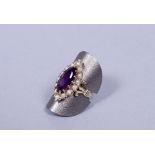 Entourage Ring 585er Gold, Amethyst im Navetteschliff, Saatperleinfassung, 7,0 Gramm, RG 55