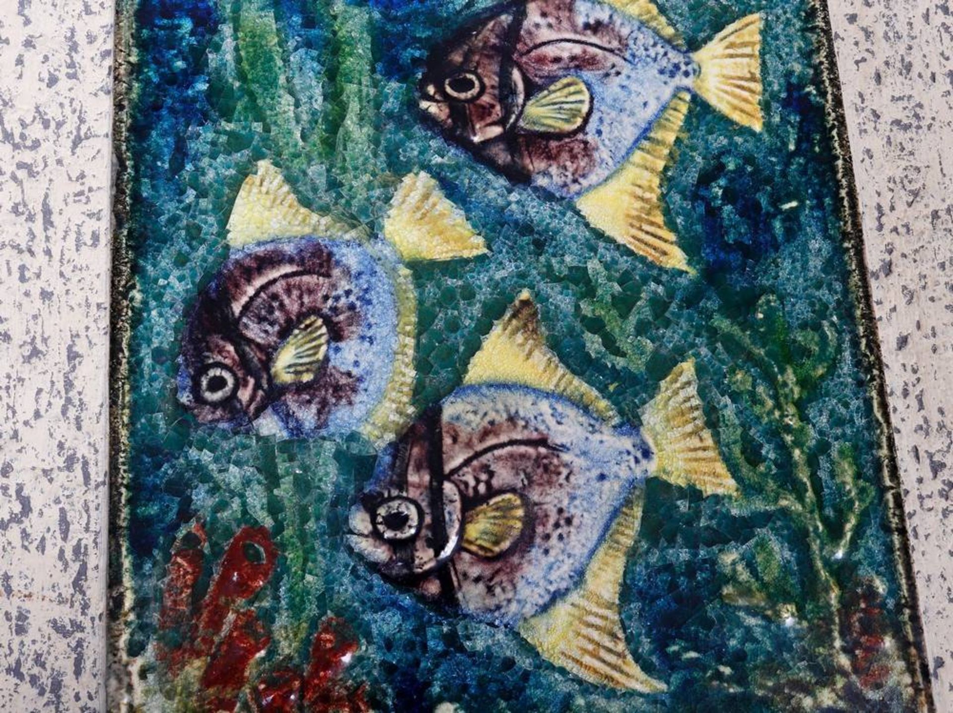 Großes Wandrelief, Karlsruher Majolika, um 1960 exotisches Fischmotiv, ModellNr. "7191", Keramik, - Bild 2 aus 3