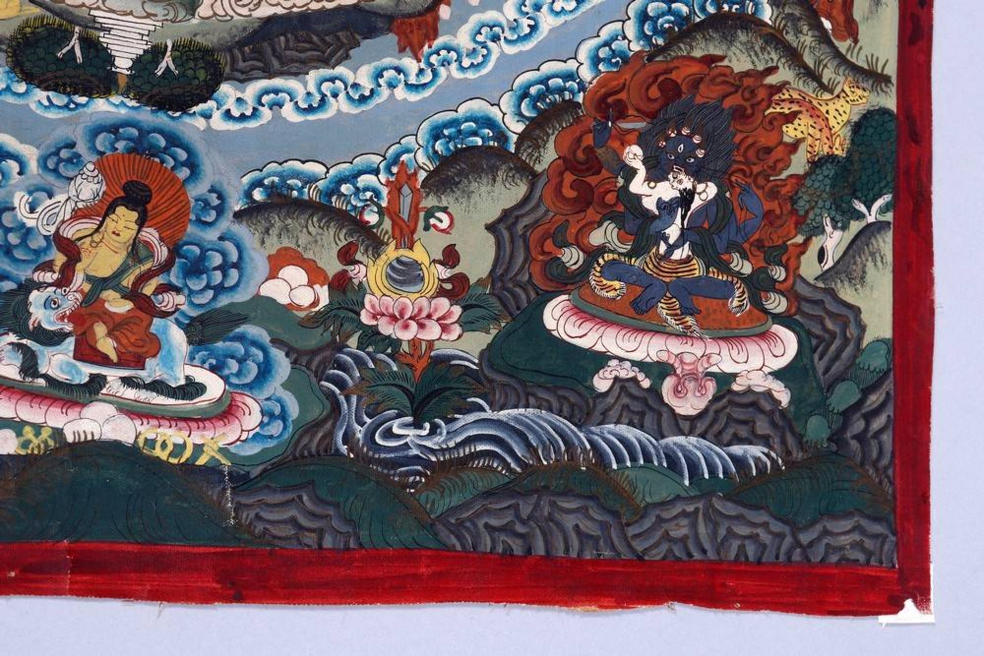 Mandala-Thangka, wohl Nepal/Tibet, 1. H. 20.Jh. im Zentrum Darstellung des Padamsambhava, Tempera/ - Bild 4 aus 7
