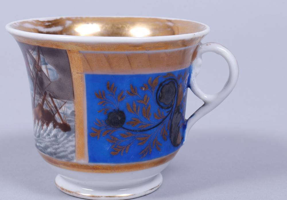 Ansichten-Tasse mit Untertasse, Gebr. Nowy, Russland, 1818-1840 auf rundem Stand, konisch - Image 5 of 9