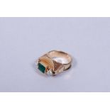 Großer Art Deco Ring 585er Gold mit Smaragad und Diamanten, 8,75 Gramm, tannengrüner Smaragd von