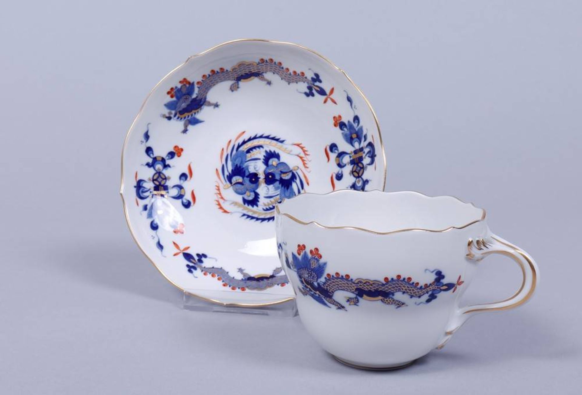 Kleines Kaffeeservice, Meissen, 20.Jh., Dekor "reicher blauer Drache", 16-tlg. Porzellan, polychrom - Bild 5 aus 8
