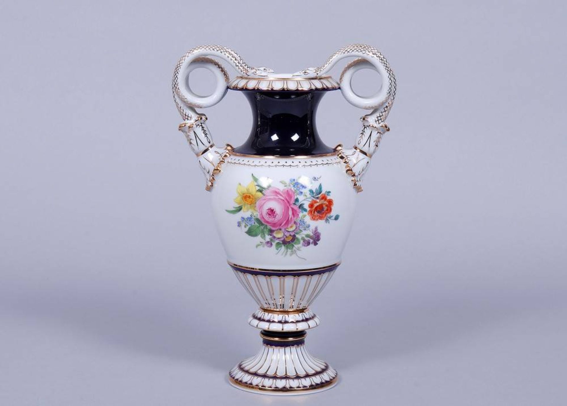 Schlangenhenkelvase, Entwurf Ernst August Leuteritz für Meissen, 20.Jh.