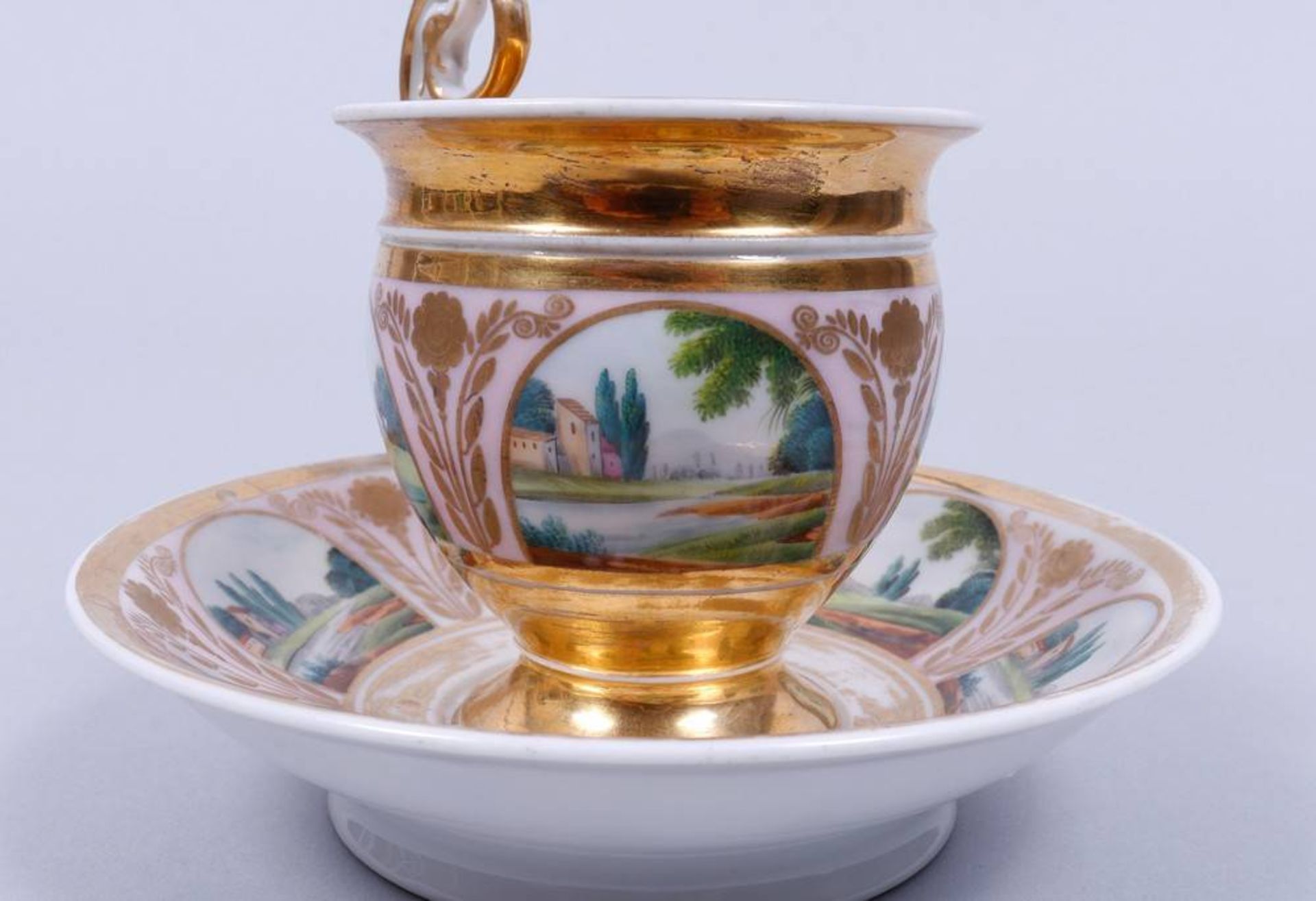 Ansichtentasse mit Untertasse, Porzellan Manufaktur Gardner, Russland, um 1820 - Image 3 of 4