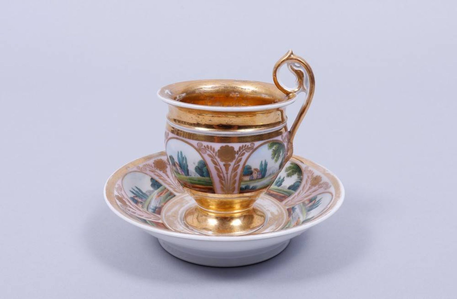 Ansichtentasse mit Untertasse, Porzellan Manufaktur Gardner, Russland, um 1820