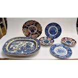 A collection of ceramics, comprising a late 19th Century blue and white Willow patter transfer