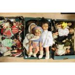 Quantity of dolls in three boxes
