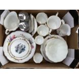 Royal Crown Derby Posies, including teacups and saucers, trinket dishes, pin dishes, bowls, jugs (