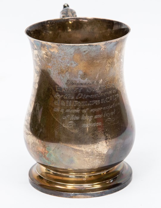 A silver mug, Sheffield 1949, presentation inscription,  approx 10.5ozt