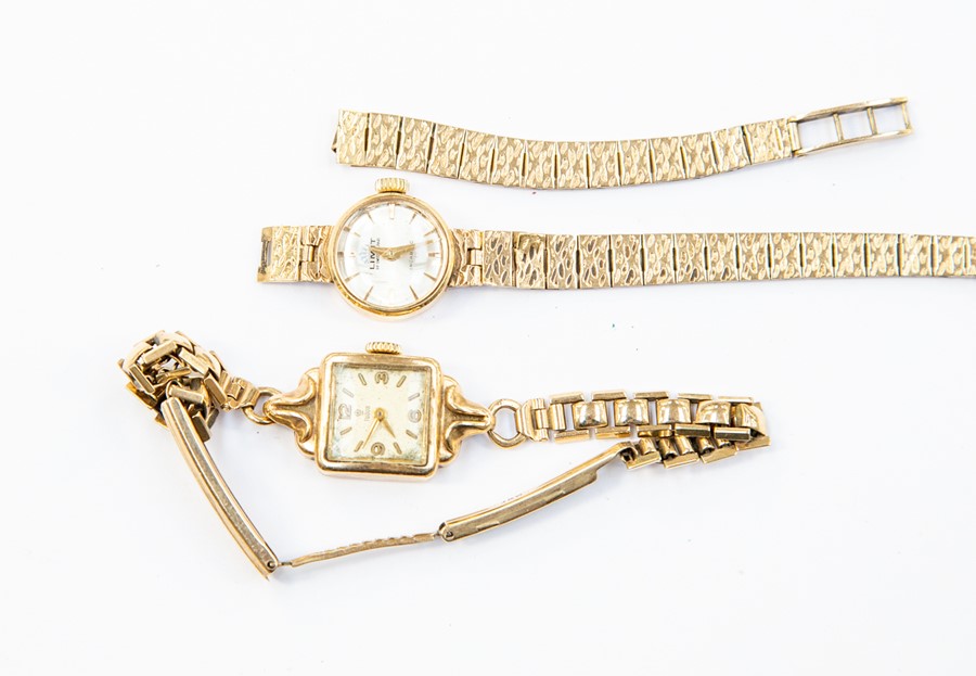 A ladies 9ct gold Tudor Rolex, circa 1930's, square cream tone dial, number and baton markers,