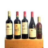 Five bottles of mixed wines including Saint-Emillion Grand Cru 2011.